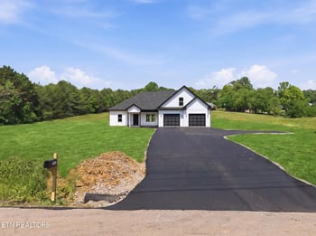 3646 Miser Station Rd, Louisville, TN 37777