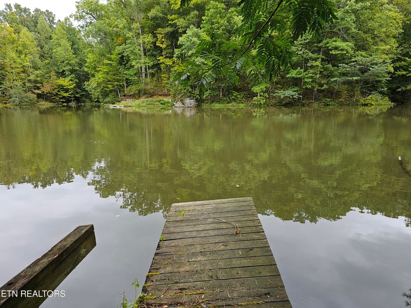 3646 Woodcove Cir, Maryville, TN 37801