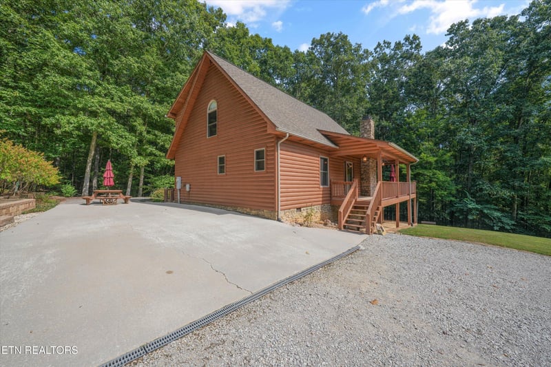 365 Hidden Hills Rd, Wartburg, TN 37887