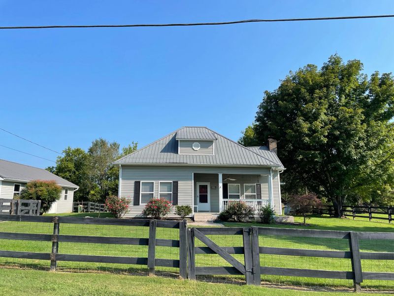 3651 Tn 95, Greenback, TN 37742