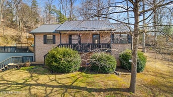 366 Booker Rd, Maynardville, TN 37807