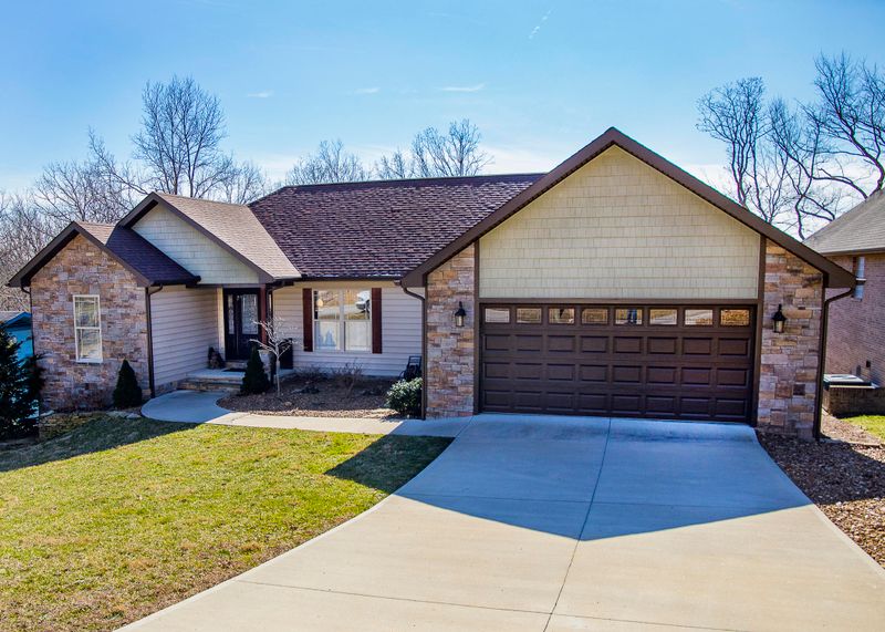 366 Snead Dr, Crossville, TN 38558