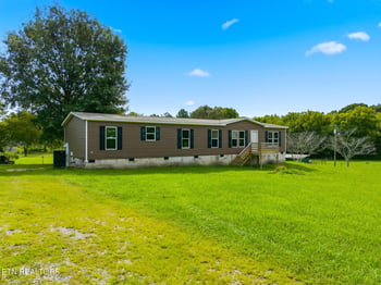 366 Toomey Ln, Madisonville, TN 37354