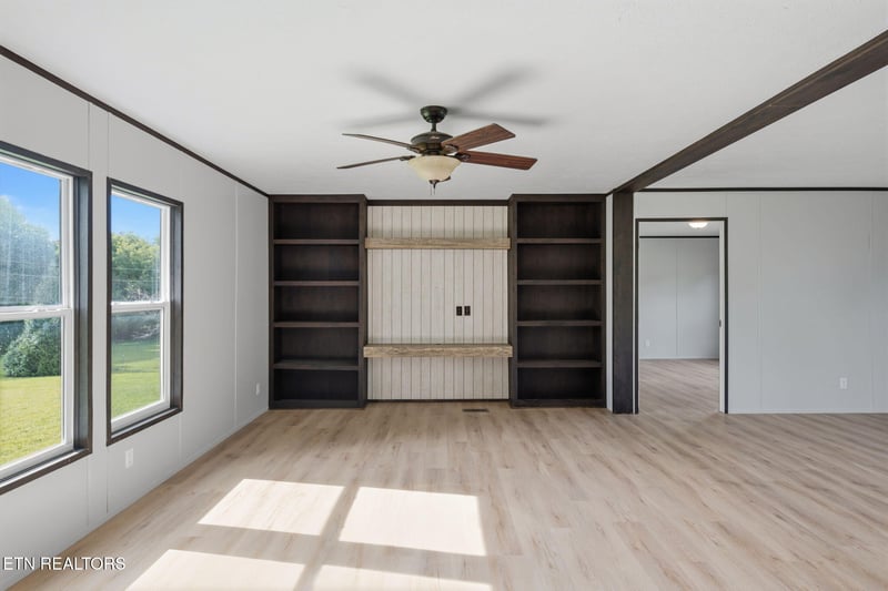 366 Toomey Ln, Madisonville, TN 37354