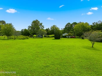366 Toomey Ln, Madisonville, TN 37354