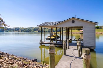 3660 Jackson Pointe Dr, Louisville, TN 37777