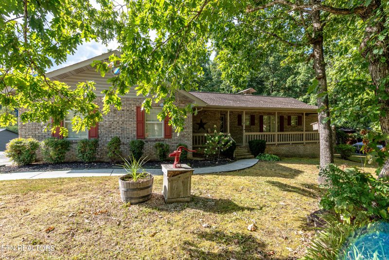 3661 Boxwood Ln, Sevierville, TN 37862