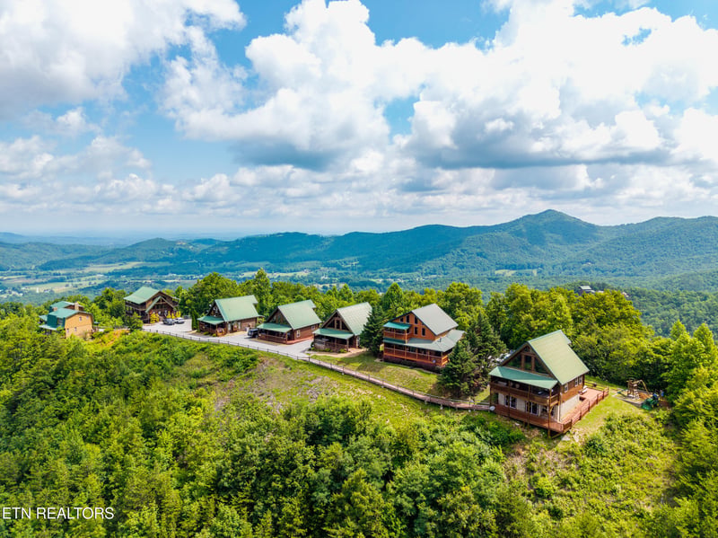 3661 Buckeye Knob Way, Sevierville, TN 37862