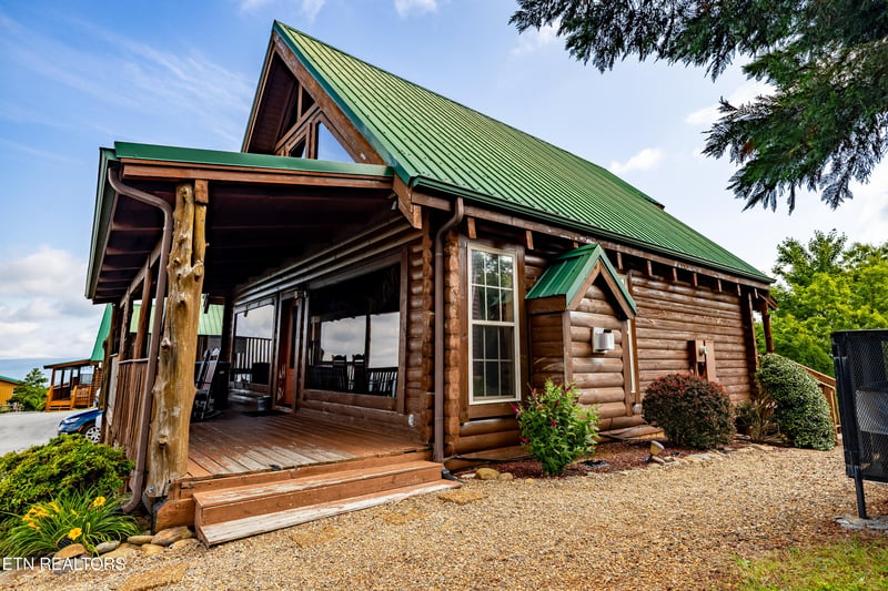 3661 Buckeye Knob Way, Sevierville, TN 37862