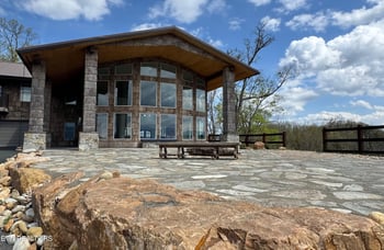 3661 Richardson Cove Rd, Sevierville, TN 37876