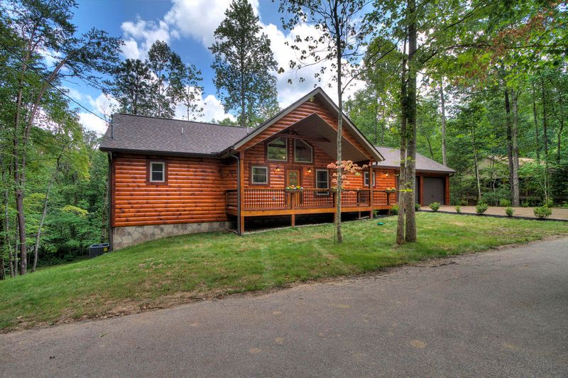 3664 Ginseng Way, Sevierville, TN 37862