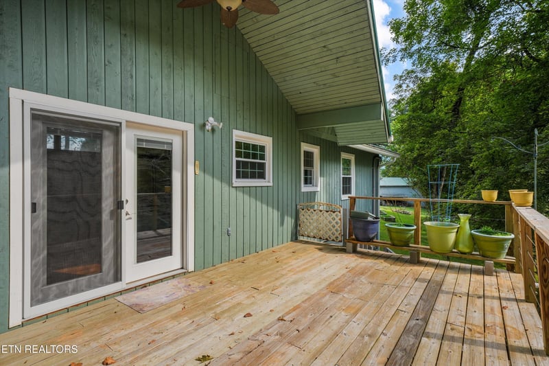 3668 Camelot Dr, Maryville, TN 37803