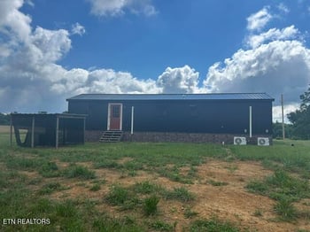367 Christenson Rd, Deer Lodge, TN 37726