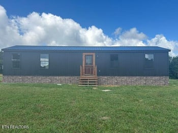 367 Christenson Rd, Deer Lodge, TN 37726
