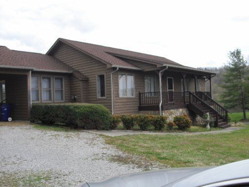 367 Johnson Circle Rd, Clinton, TN 37716