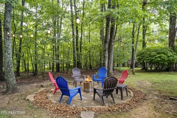 367 Lake Catherine Cir, Crossville, TN 38558