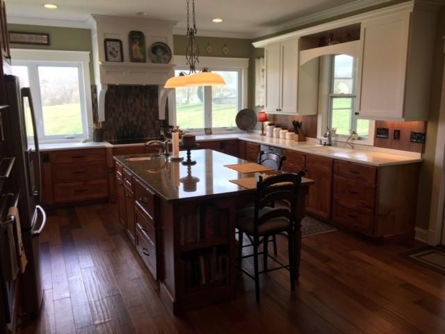 367 Marble Bluff Dr, Kingston, TN 37763