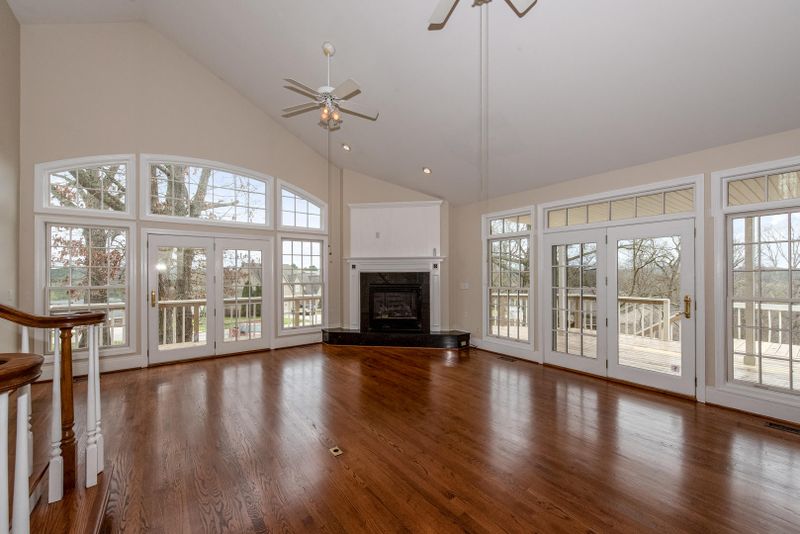 367 Southshore Dr, Greenback, TN 37742