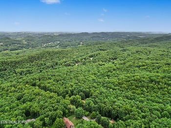3670 Chilhowee, Maryville, TN 37803