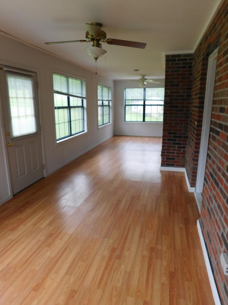 368 Litton Covered Bridge Rd, Huntsville, TN 37756