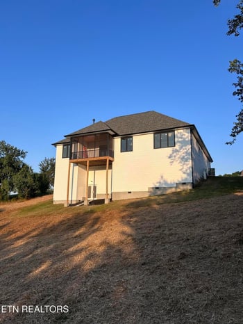 368 Marble Bluff Dr, Kingston, TN 37763
