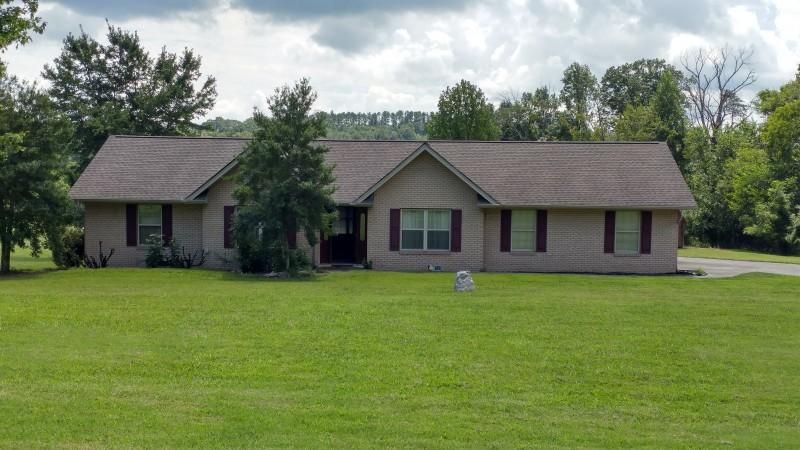 3680 Hollybrook Rd, Rockford, TN 37853