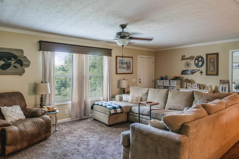 3689 Bryan Rd, Kodak, TN 37764
