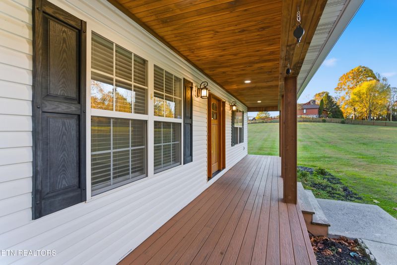 369 Mike Miller Ln, Clinton, TN 37716