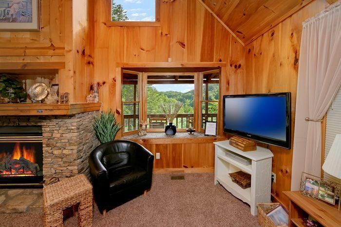 3690 Blossom Hollow Way, Sevierville, TN 37876