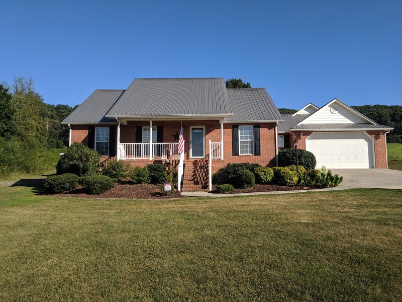 3691 Stockton Valley Rd, Loudon, TN 37774