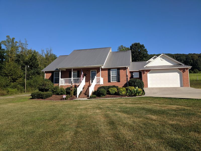 3691 Stockton Valley Rd, Loudon, TN 37774