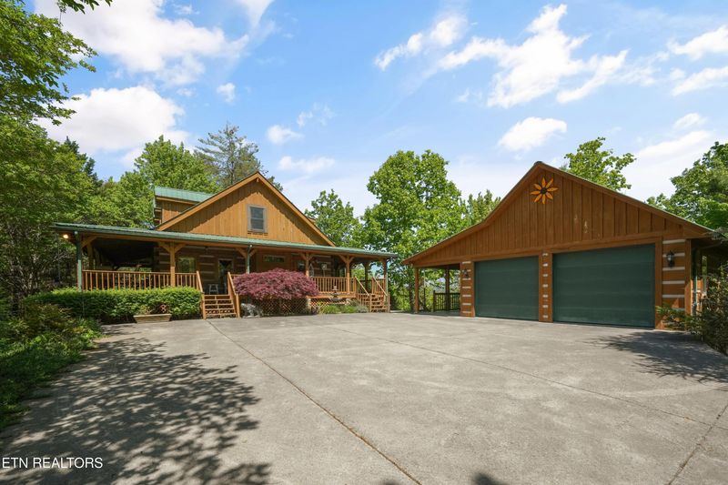 3694 Marian Lake Way, Pigeon Forge, TN 37862