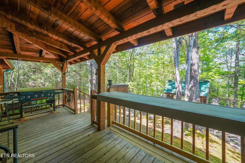 3694 Marian Lake Way, Pigeon Forge, TN 37862