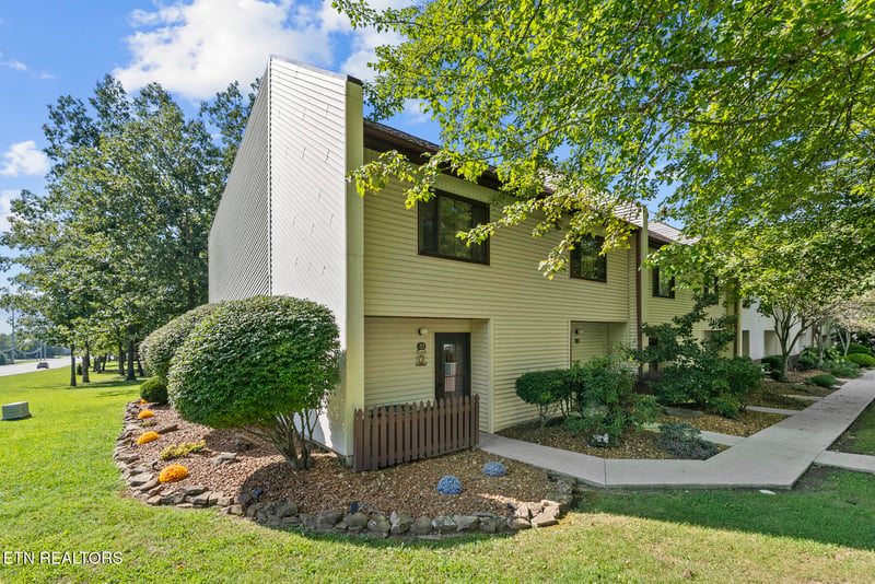 37 Wilshire Heights Dr #37, Crossville, TN 38558