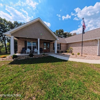 370 Estate Loop Tr, Crossville, TN 38555