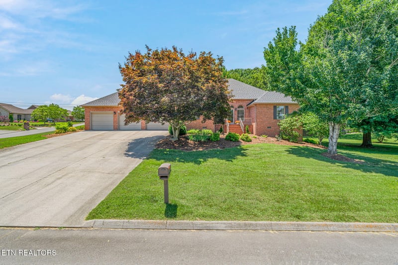 3701 Hackworth Rd, Knoxville, TN 37931