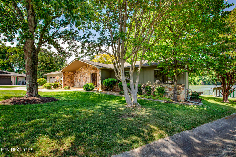 3701 River Trace Ln, Knoxville, TN 37920