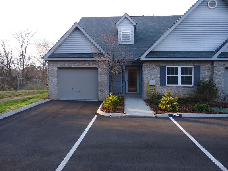 3701 Saint Simon Way, Knoxville, TN 37912