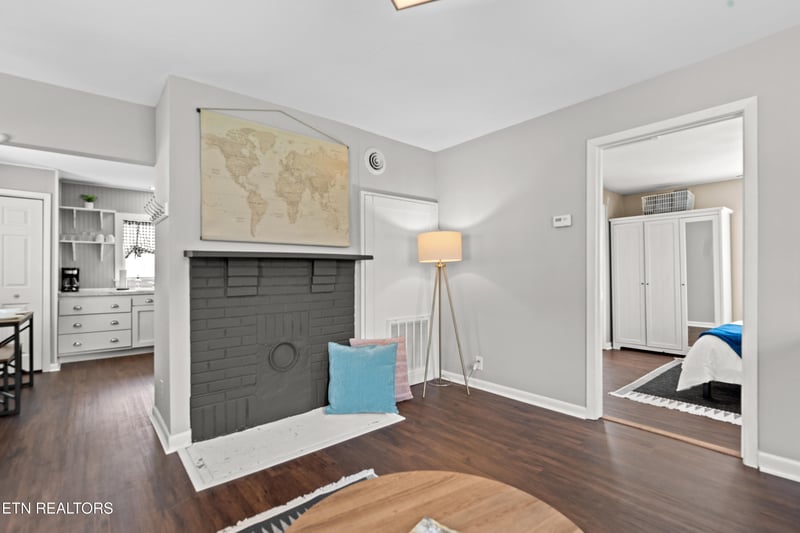 3704 Decatur Dr, Knoxville, TN 37920
