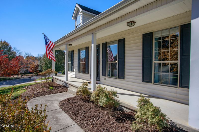 3705 Holgate Ln, Powell, TN 37849