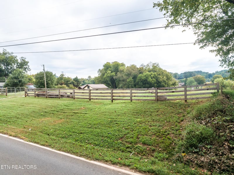 3706 Holston Hills Rd, Knoxville, TN 37914