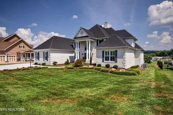 3706 Riverbrook Dr, Louisville, TN 37777