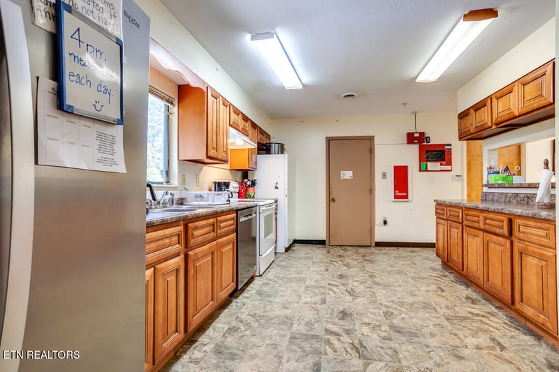 3706 Washington Pike, Knoxville, TN 37917