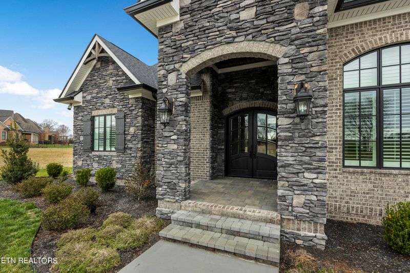 3709 Edgewater Way, Louisville, TN 37777