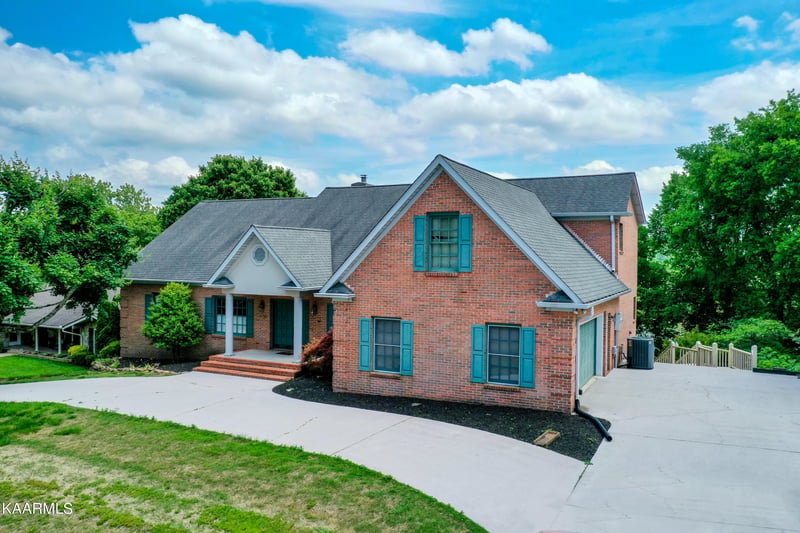 3710 River Trace Ln, Knoxville, TN 37920