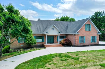 3710 River Trace Ln, Knoxville, TN 37920