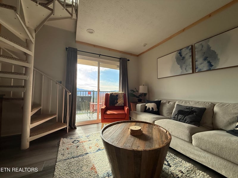 3710 Weber Rd #303 -E, Gatlinburg, TN 37738