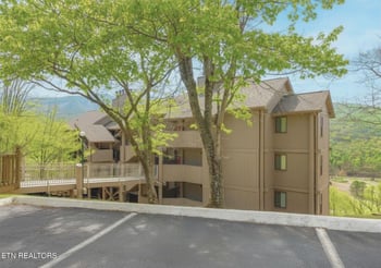 3710 Weber Rd #B202, Gatlinburg, TN 37738