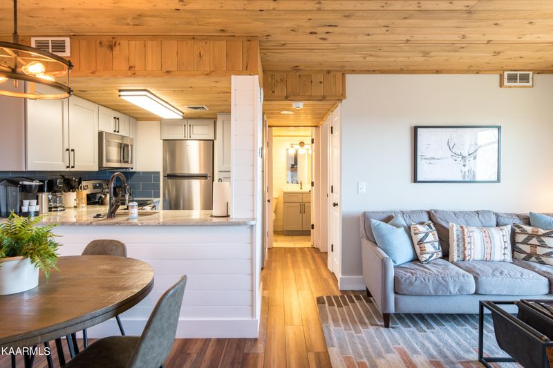 3710 Weber Rd Unit 302e, Gatlinburg, TN 37738