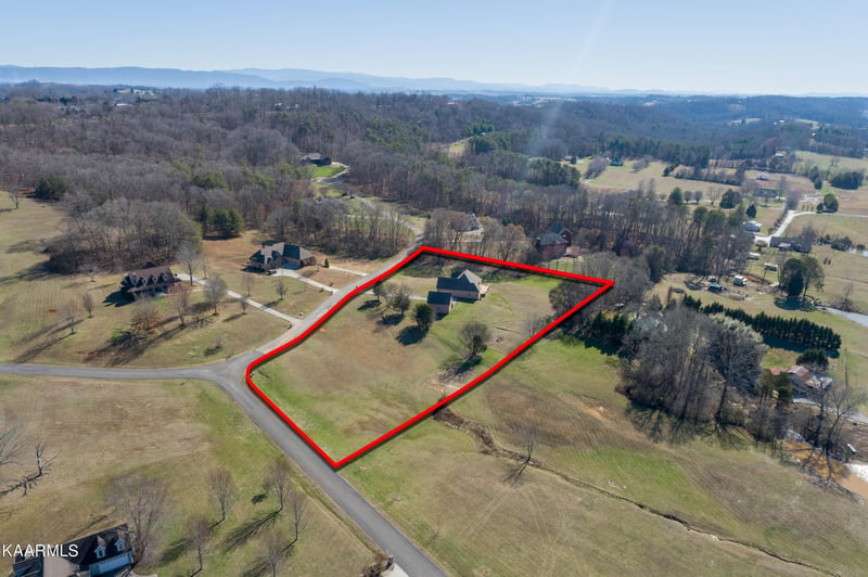 3710 Windstream Dr, Friendsville, TN 37737